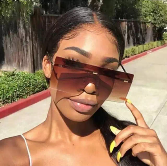 Accessories - ☘ OVERSIZED LUXURY FASHION SQUARE SUNGLASS…